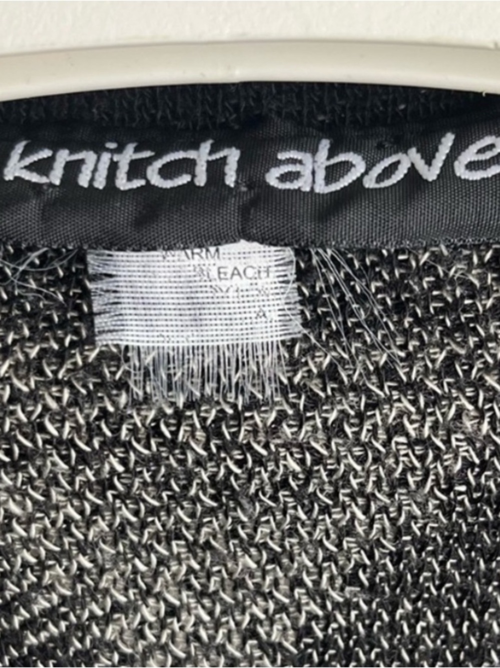 A KNITCH ABOVE Aztec Cardigan - Picture 4 of 10